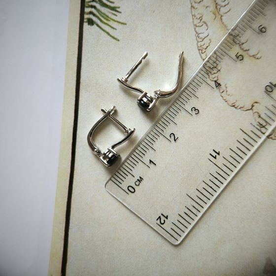 Серебряные серьги с сапфиром 1.313ct