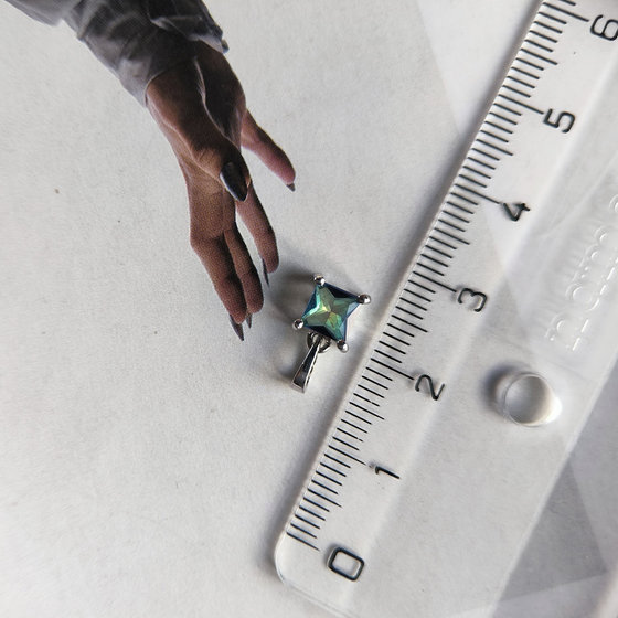 Серебряная подвеска с мистик топазом 0.5ct