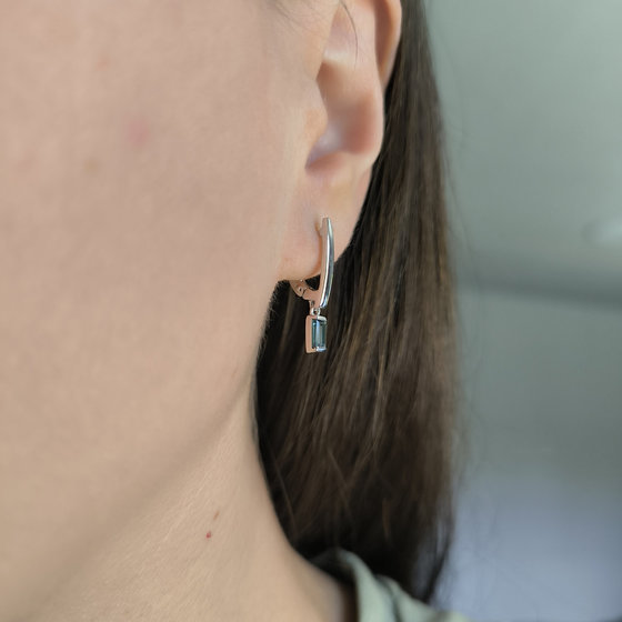 Серебряные серьги с топазом Лондон Блю 0.488ct