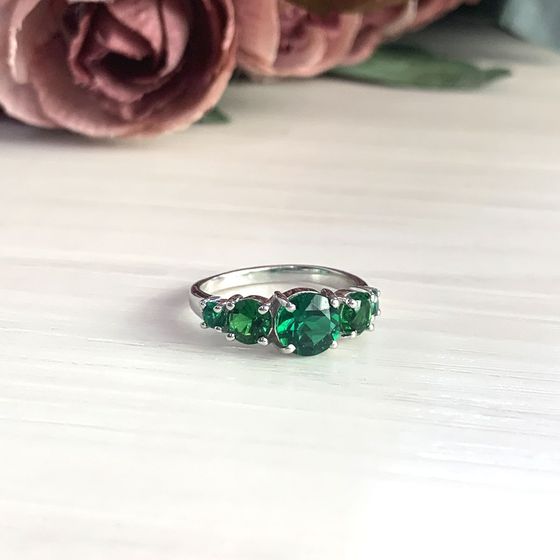 Серебряное кольцо с изумрудом nano 1.9ct