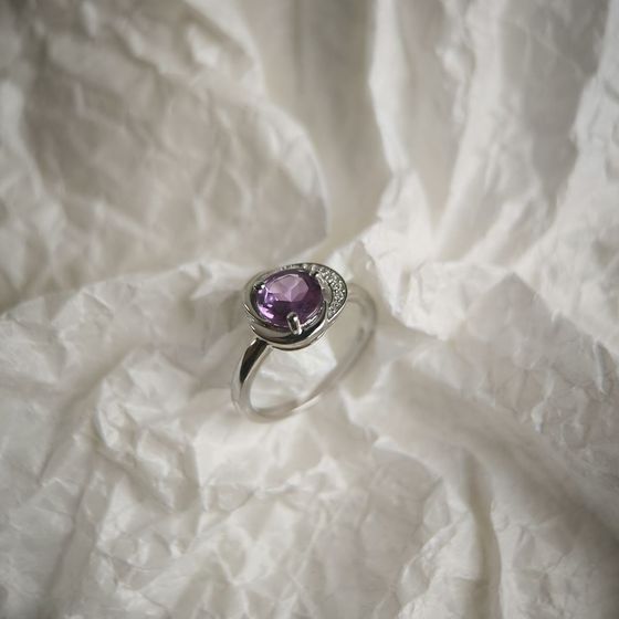 Серебряное кольцо с александритом