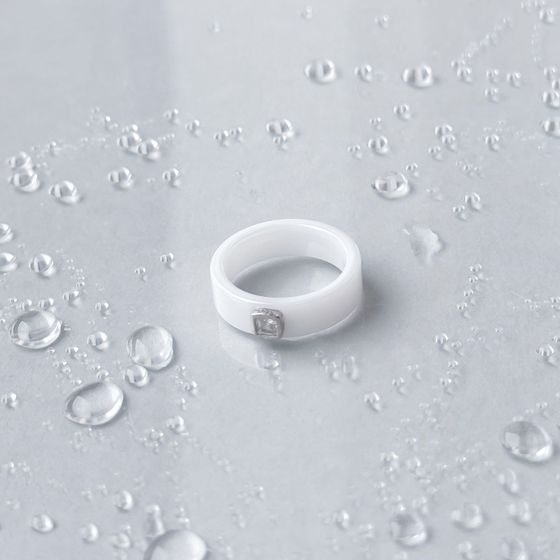 Серебряное кольцо с керамикой