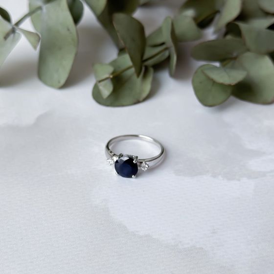 Серебряное кольцо с сапфиром 2.332ct