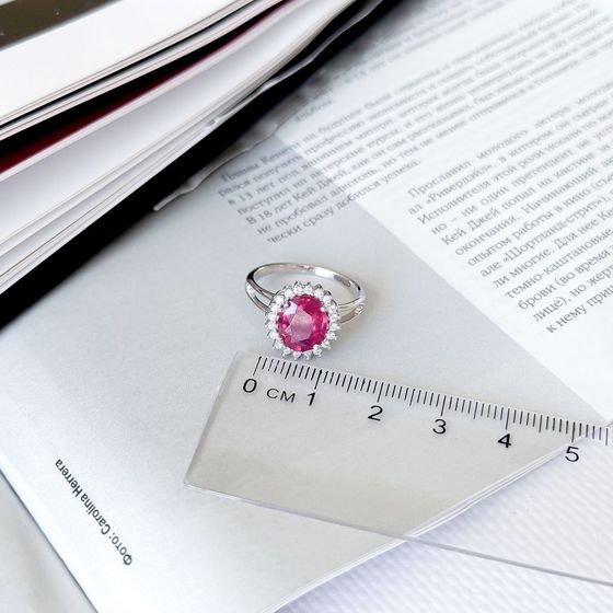 Серебряное кольцо с рубином 4.043ct, фианитами