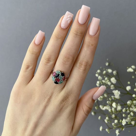 Серебряное кольцо с сапфиром 2.938ct, изумрудом, рубином