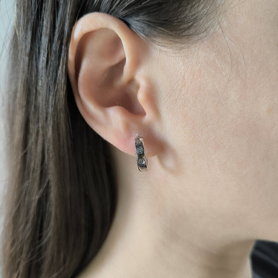 Серебряные серьги с фианитами