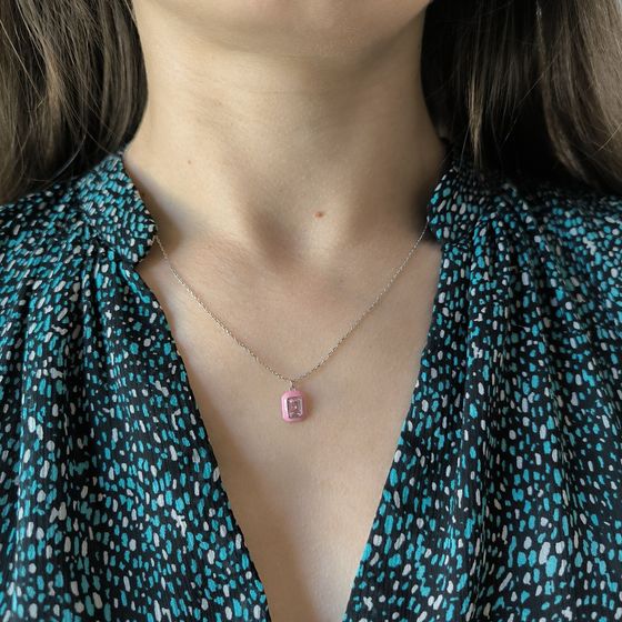 Серебряное колье с фианитами, емаллю