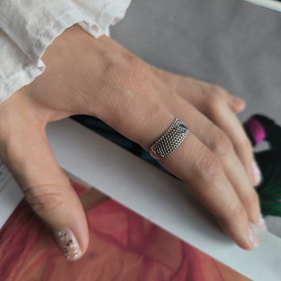 Серебряное кольцо без камней