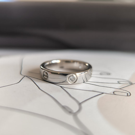 Серебряное кольцо с фианитами