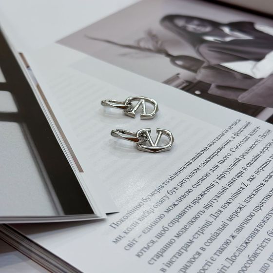 Серебряные серьги без камней