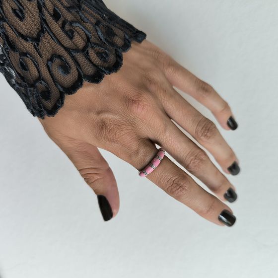 Серебряное кольцо с фианитами, емаллю