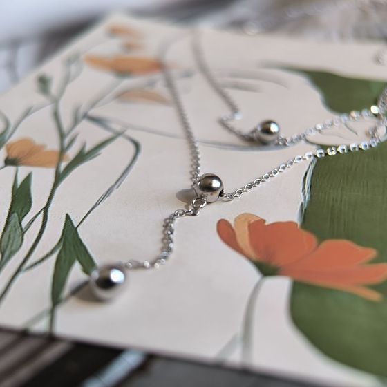 Серебряное колье без камней