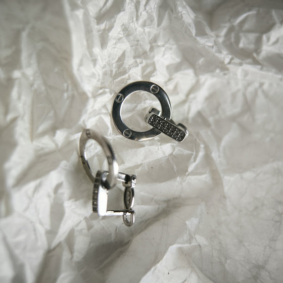 Серебряные серьги с фианитами