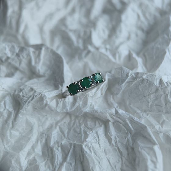 Серебряное кольцо с изумрудом 1.403ct