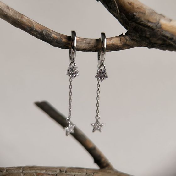 Серебряные серьги с фианитами