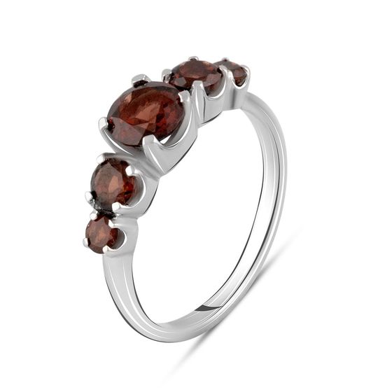 Серебряное кольцо с гранатом 3.02ct