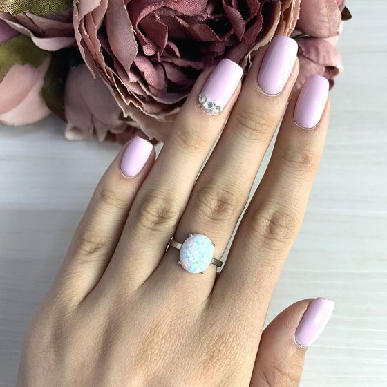 Серебряное кольцо с опалом