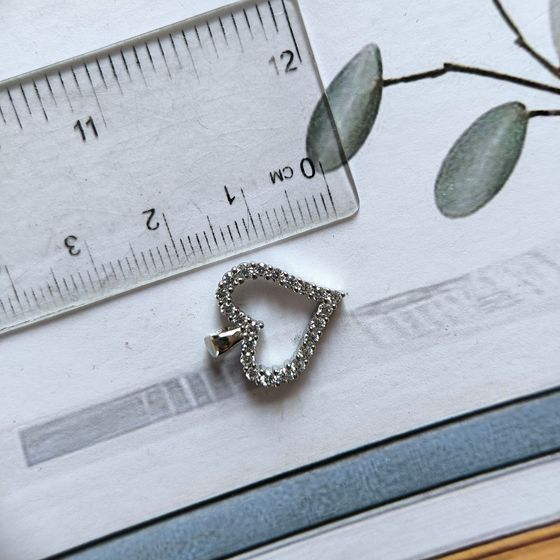 Серебряная подвеска с фианитами