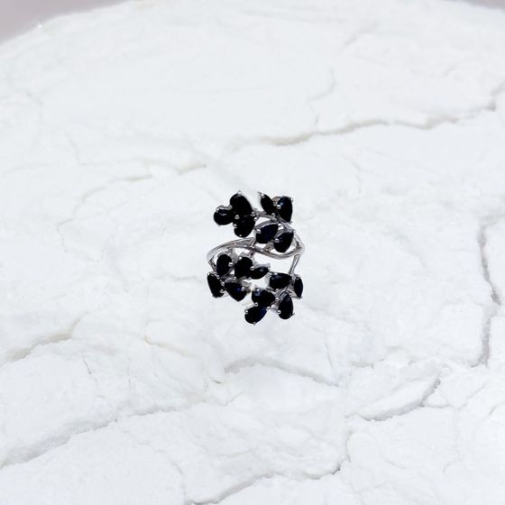 Серебряное кольцо с сапфиром 3.725ct