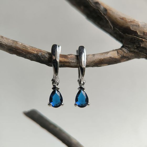 Серебряные серьги с сапфиром nano 1.033ct