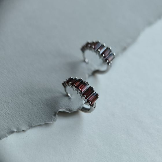 Серебряные серьги с гранатом 4.56ct