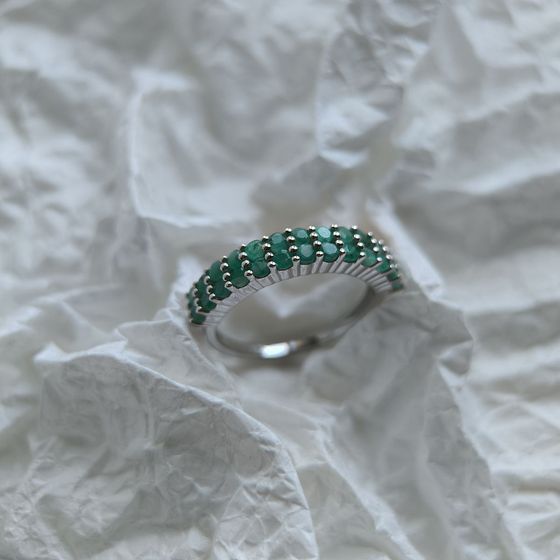 Серебряное кольцо с изумрудом 1.092ct