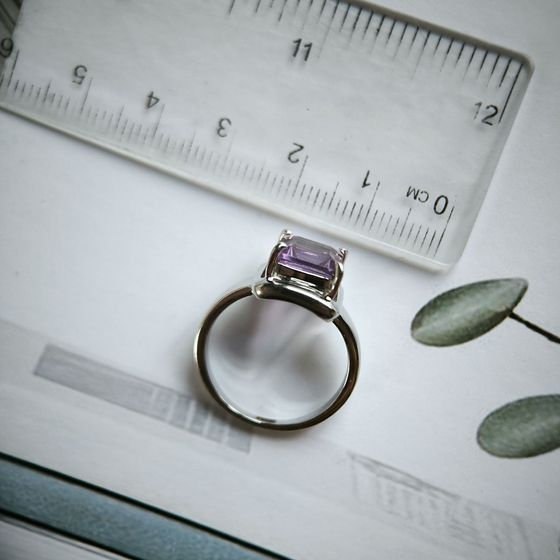 Серебряное кольцо с аметистом 2.4ct
