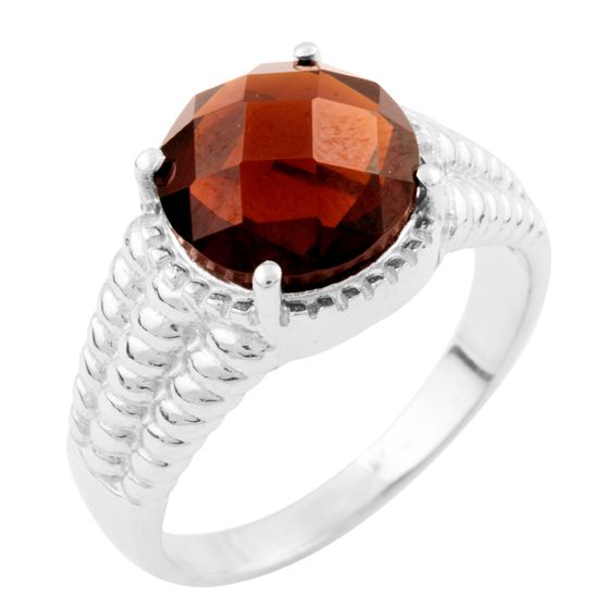 Серебряное кольцо с гранатом