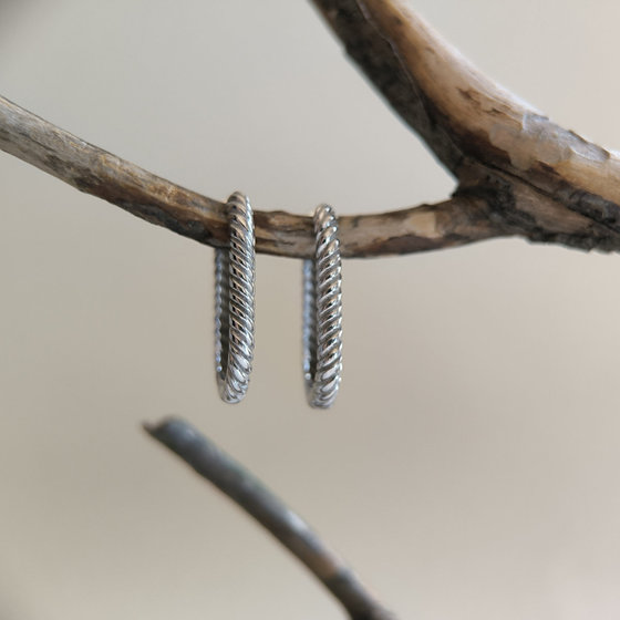 Серебряные серьги без камней