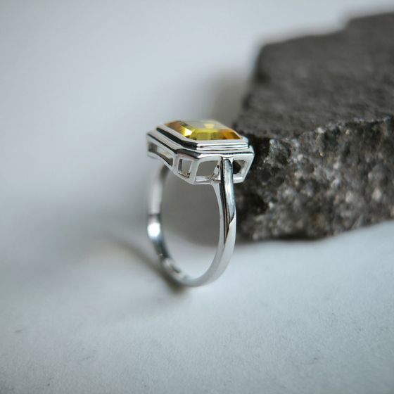 Серебряное кольцо с цитрином nano 3.138ct