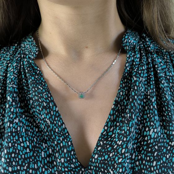 Серебряная подвеска с изумрудом, фианитами