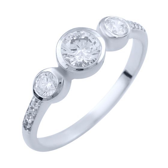 Серебряное кольцо с фианитами