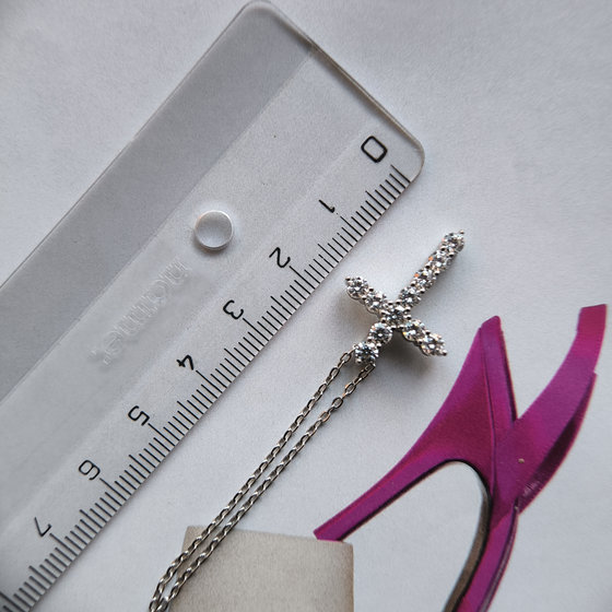 Серебряное колье с фианитами