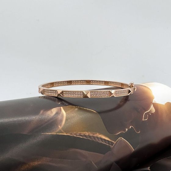 Золотой браслет с фианитами 0.01ct