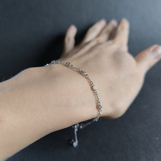 Серебряный браслет с фианитами