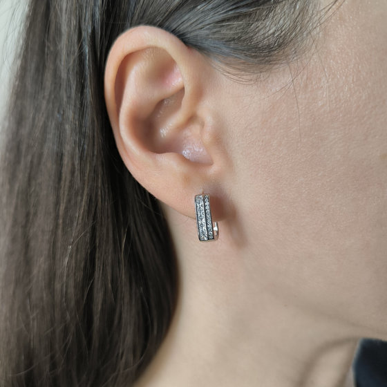 Серебряные серьги с фианитами