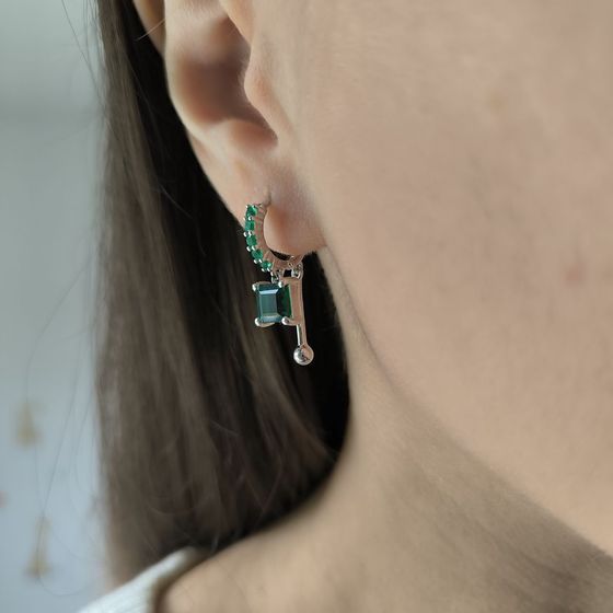 Серебряные серьги с изумрудом nano 8.565ct