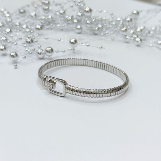 Серебряный браслет без камней