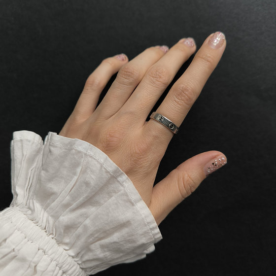 Серебряное кольцо без камней