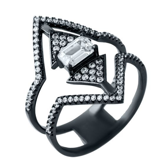 Серебряное кольцо с фианитами