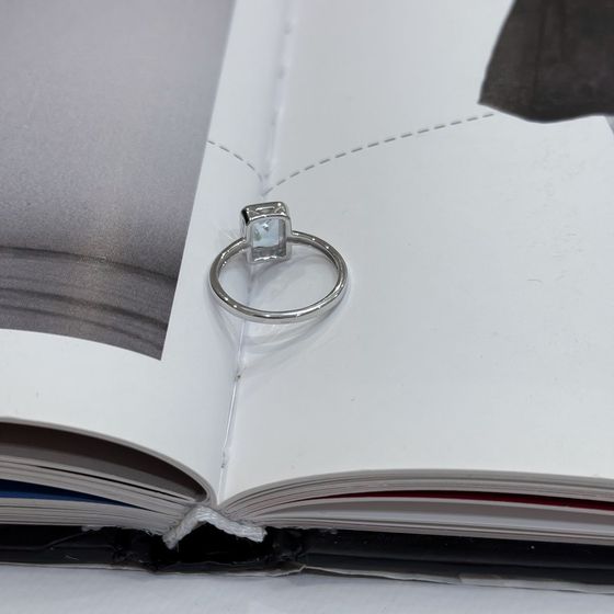 Серебряное кольцо с топазом 1.842ct