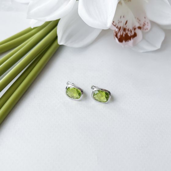Серебряные серьги с хризолітом 6.567ct