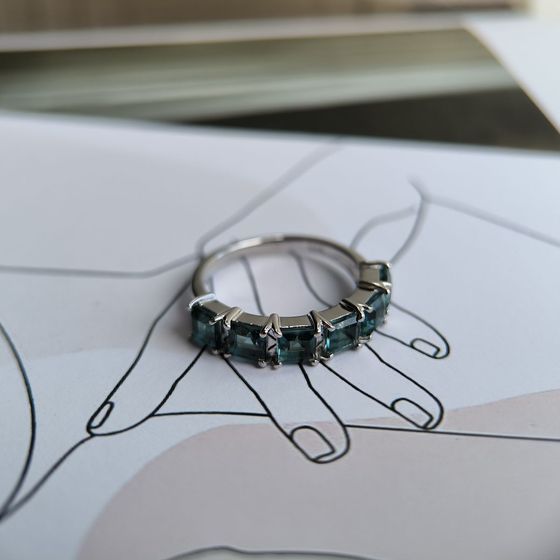 Серебряное кольцо с топазом Лондон Блю 1.759ct