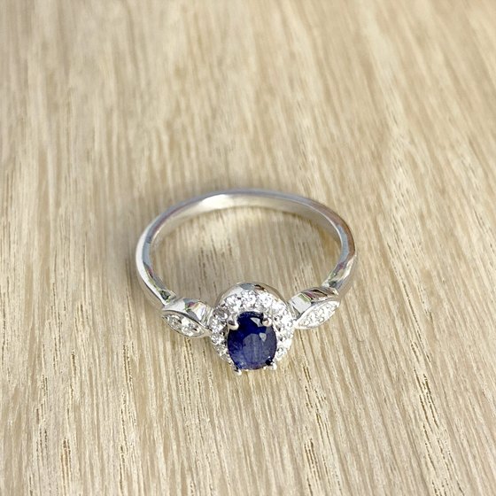 Серебряное кольцо с сапфиром 0.851ct