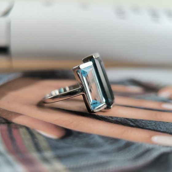 Серебряное кольцо с топазом Лондон Блю 7.378ct, топазом