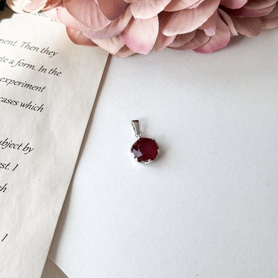 Серебряная подвеска с рубином 3.925ct