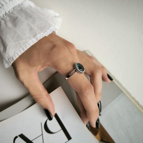 Серебряное кольцо с топазом Лондон Блю 2.272ct