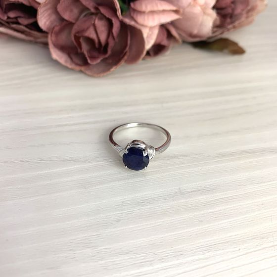 Серебряное кольцо с сапфиром 2.275ct