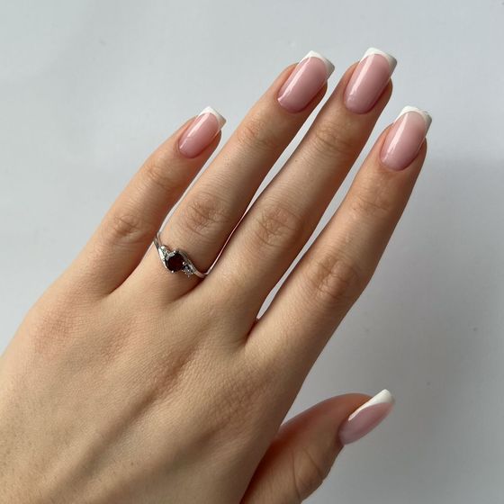Серебряное кольцо с гранатом 0.611ct