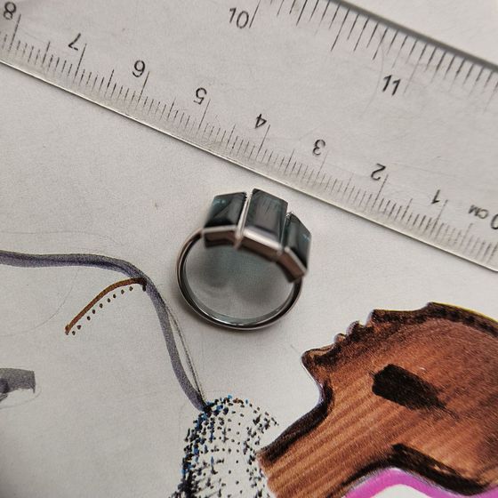 Серебряное кольцо с топазом Лондон Блю 7.378ct